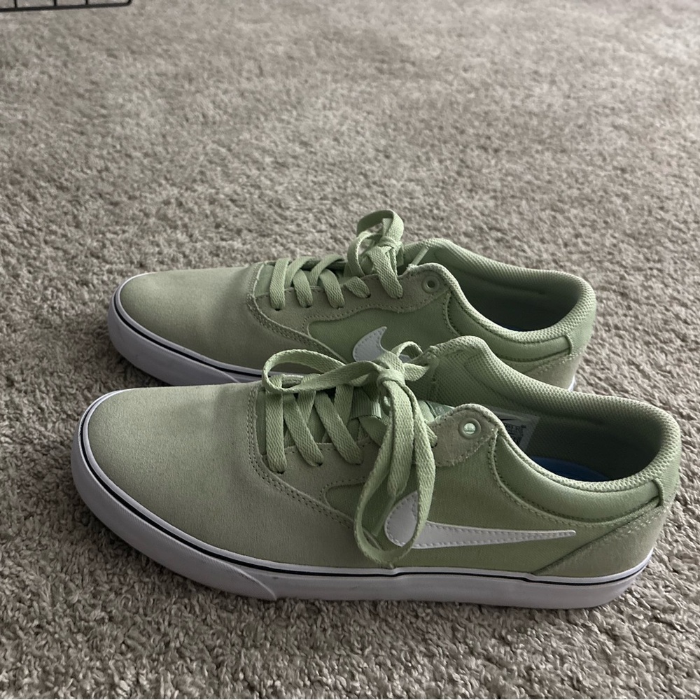 Sage green nike sb mens
